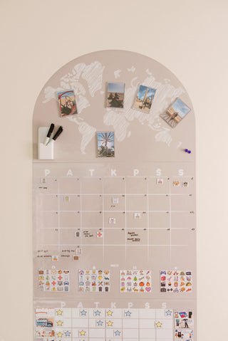 MAGO Maxi šeimos tapetas ant sienos su kalendoriumi, ugdymo ir kūrybine zona